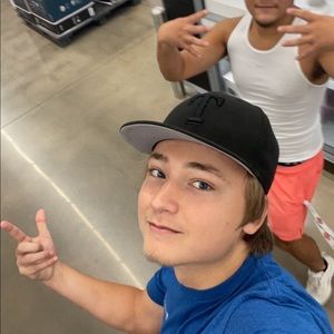 Meet your Posher, Jason